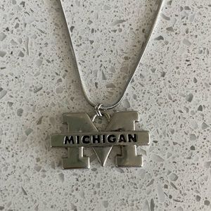 Costume jewelry university of Michigan pendant and necklace